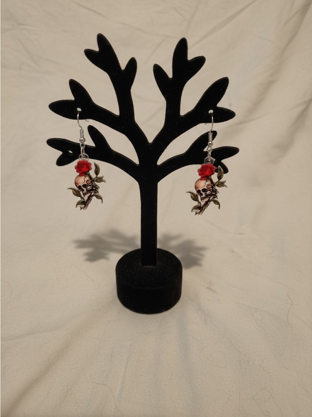 Skull & Red Rose Double Sided Acrylic Gothic Dangle Earrings - Picture 3 of 5